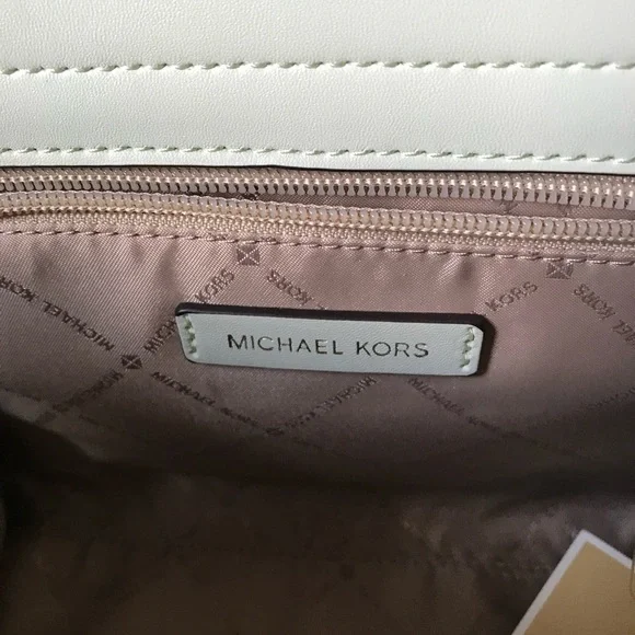 🌼Michael Kors Purse